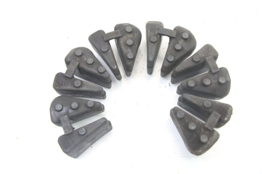 photo de CORONA SILENTBLOCK YAMAHA FZ6 FAZER S2 600 (2007 - 2011) - Zoom sullo stato d'uso