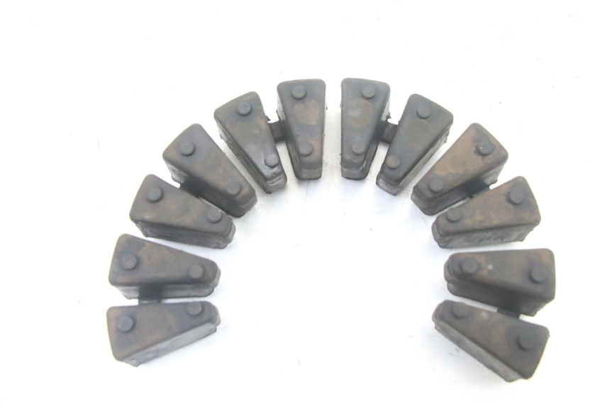 photo de CORONA SILENTBLOCK YAMAHA FZS FAZER 600 (2001 - 2003) - Zoom sullo stato d'uso