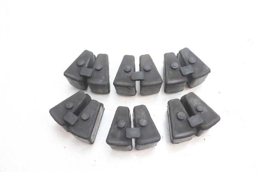 photo de CORONA SILENTBLOCK YAMAHA YZF R GENESIS 750 (1993 - 1998) - Zoom sullo stato d'uso