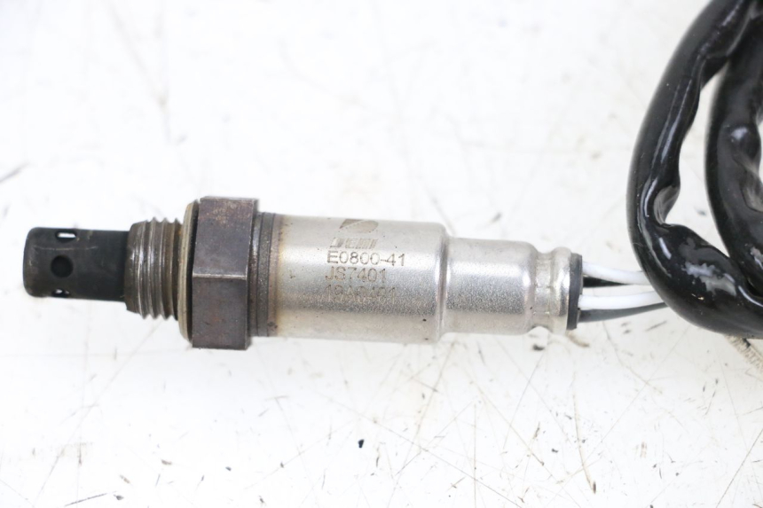 photo de SONDA LAMBDA ARCHIVE CAFE RACER 4T 50 (2019 - 2024) - Dettagli dei punti di fissaggio