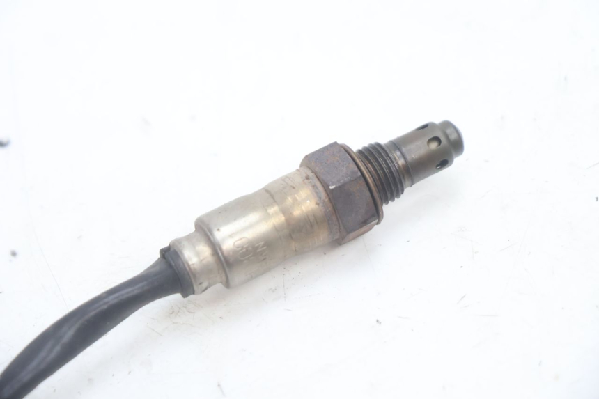 photo de SONDA LAMBDA PIAGGIO MP3 HPE 530 (2022 - 2026) - Altra angolazione