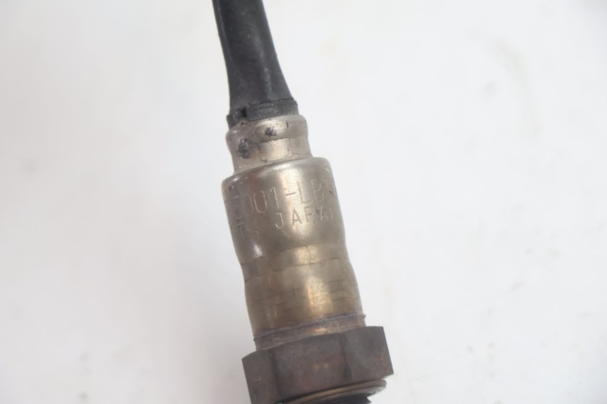 photo de SONDA LAMBDA PIAGGIO MP3 HPE 530 (2022 - 2026) - Dettagli dei punti di fissaggio