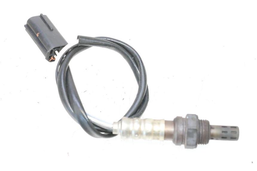 photo de SONDA LAMBDA PEUGEOT SATELIS COMPRESSOR K15 125 (2006 - 2009) - Primo piano tecnico