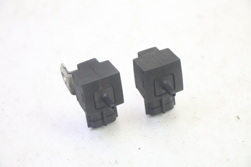 photo de SENSORE PRESSIONE ARIA SUZUKI BURGMAN EXECUTIVE ABS 650 (2006 - 2012) - Zoom sullo stato d'uso