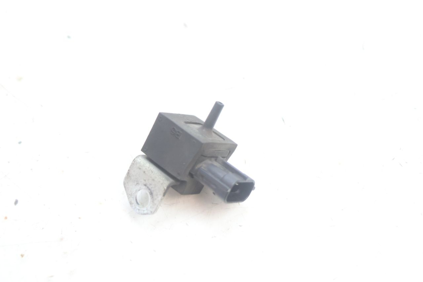 photo de SENSORE PRESSIONE ARIA SUZUKI BURGMAN EXECUTIVE ABS 650 (2006 - 2012) - Dettaglio del componente