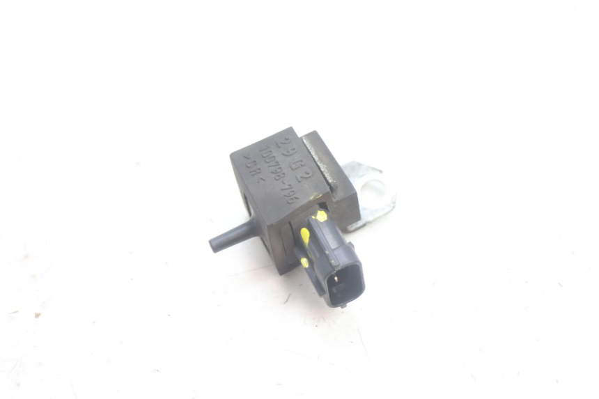 photo de SENSORE PRESSIONE ARIA SUZUKI BURGMAN EXECUTIVE ABS 650 (2006 - 2012) - Zoom sullo stato d'uso