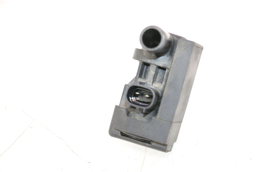 photo de SENSORE PRESSIONE ARIA KAWASAKI ER-6 ER6 N 650 (2005 - 2009) - Dettaglio del componente