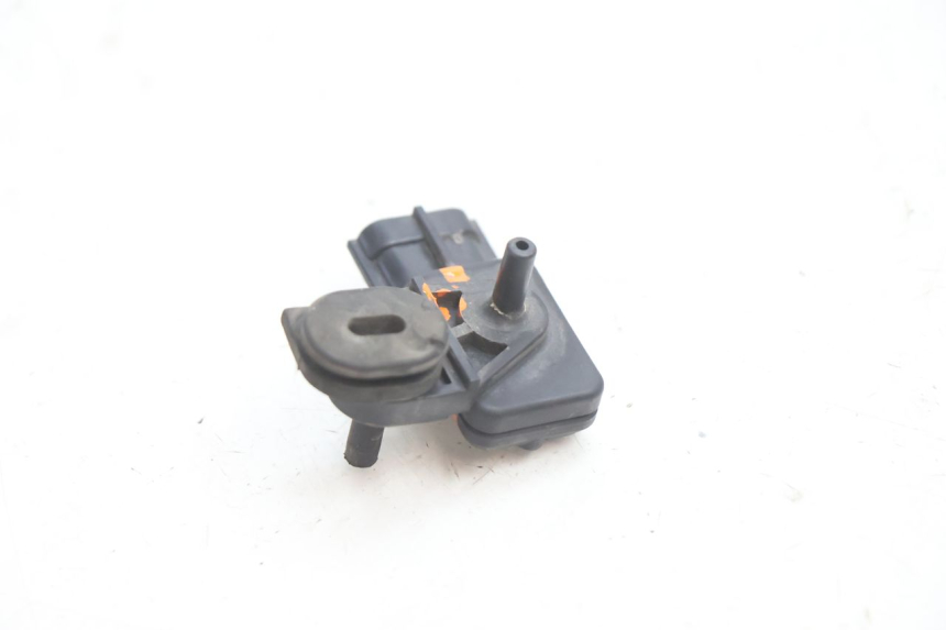 photo de SENSORE PRESSIONE ARIA KAWASAKI ER-6 ER6 N 650 (2005 - 2009) - Dettaglio del componente