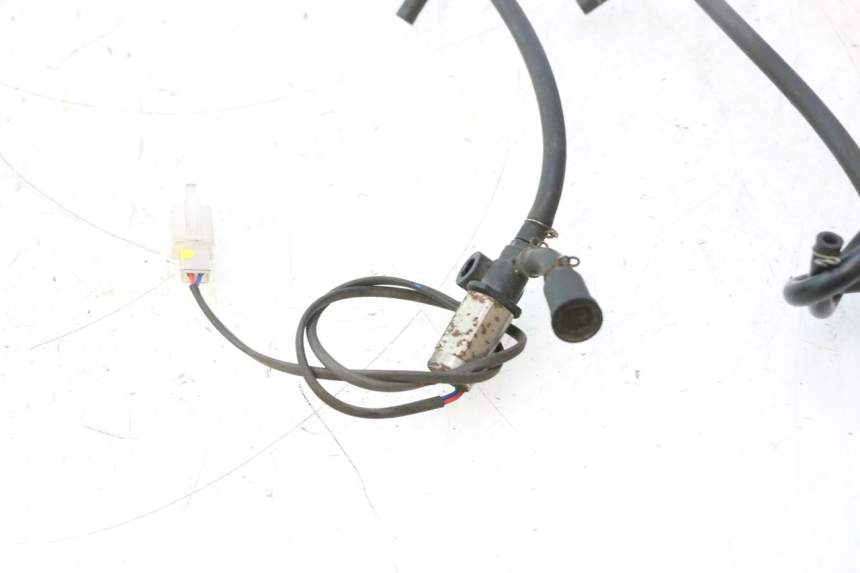 photo de SENSORE PRESSIONE ARIA SYM FIDDLE 3 III 50 (2014 - 2020) - Dettagli dei punti di fissaggio