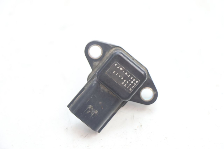 photo de SENSORE PRESSIONE ARIA YAMAHA FJR 1300 (2001 - 2005) - Primo piano tecnico