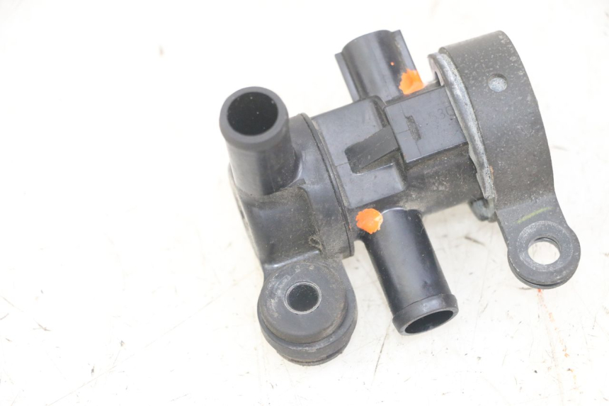 photo de SENSORE PRESSIONE ARIA HONDA FORZA ABS 300 (2013 - 2017) - Primo piano tecnico