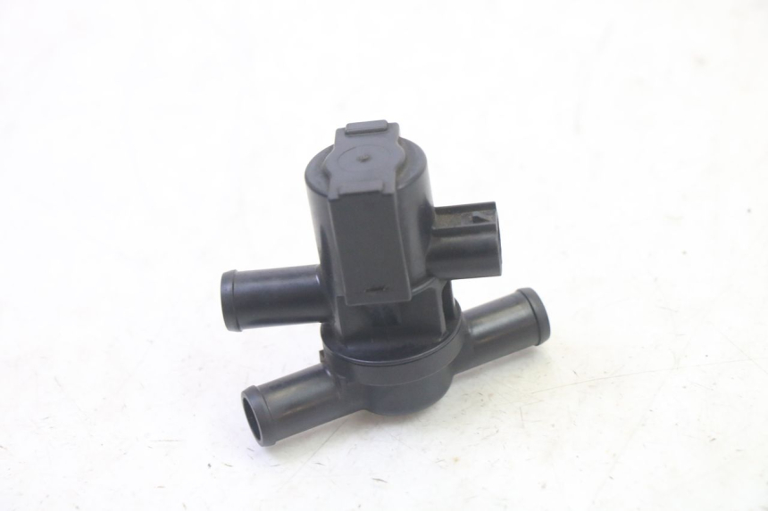 photo de SENSORE PRESSIONE ARIA YAMAHA FZ6 N FAZER 600 (2004 - 2006) - Primo piano tecnico