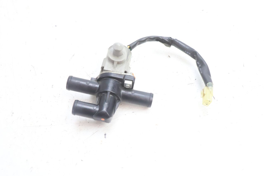 photo de SENSORE PRESSIONE ARIA YAMAHA FZ8 800 (2010 - 2016) - Altra angolazione