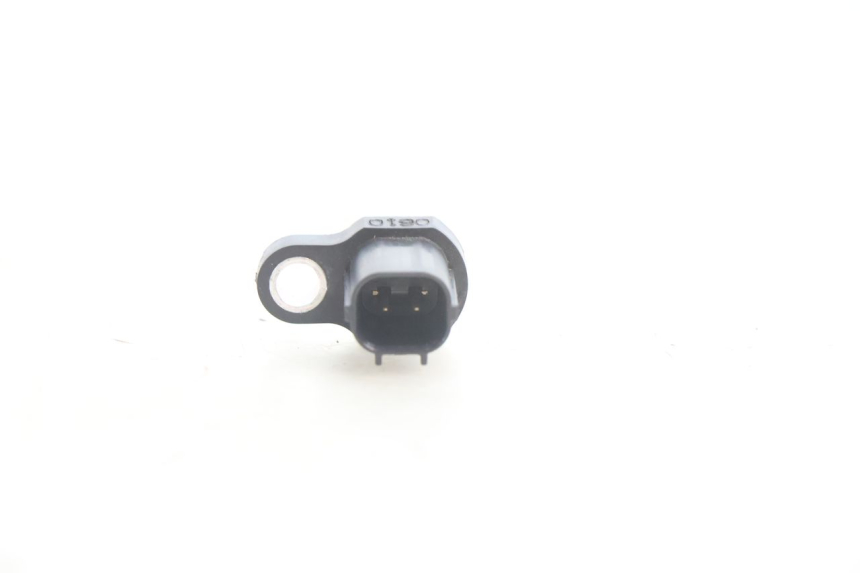 photo de SENSORE PRESSIONE ARIA YAMAHA FZ8 800 (2010 - 2016) - Altra angolazione