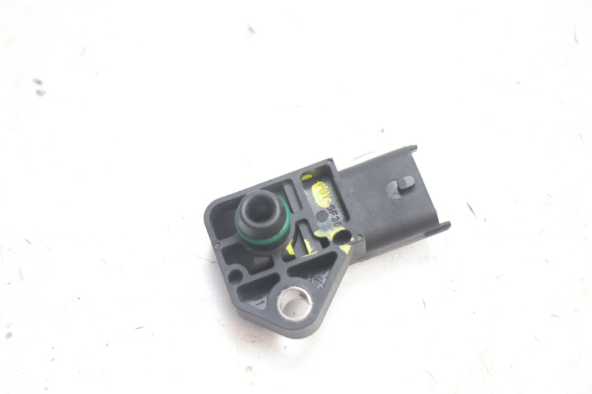 photo de SONDA PRESSIONE ARIA GILERA GP 800 (2007 - 2013) - Altra angolazione
