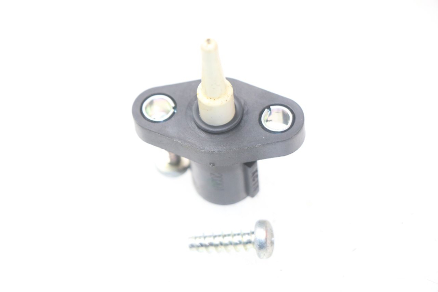 photo de Sensore pressione aria SUZUKI GSX-R GSXR K16 1000 (2012 - 2016) - Dettaglio del componente