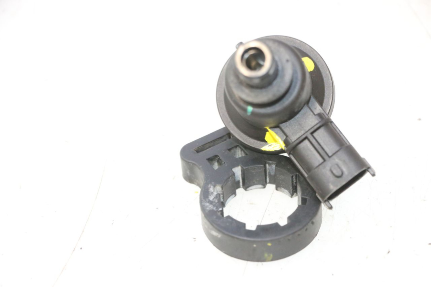 photo de SENSORE PRESSIONE ARIA PIAGGIO LIBERTY IGET 4T 50 (2015 - 2020) - Zoom sullo stato d'uso