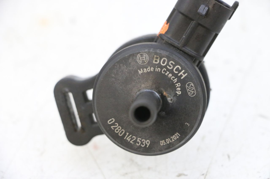 photo de SENSORE PRESSIONE ARIA PIAGGIO MP3 HPE 300 (2019 - 2026) - Dettaglio del componente