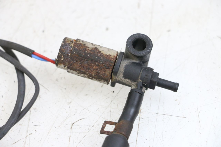 photo de SENSORE PRESSIONE ARIA EUROCKA R8 4T 50 (2013 - 2022) - Primo piano tecnico