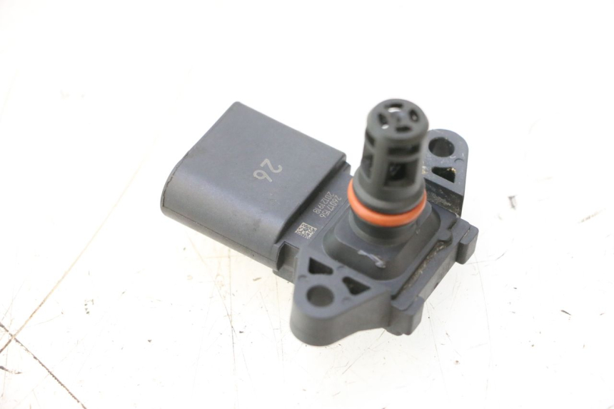 photo de SENSORE PRESSIONE ARIA PEUGEOT SATELIS 125 (2006 - 2009) - Zoom sullo stato d'uso
