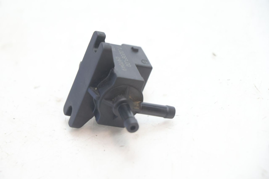 photo de SENSORE PRESSIONE ARIA CAN-AM SPYDER RS 1000 (2008 - 2012) - Altra angolazione