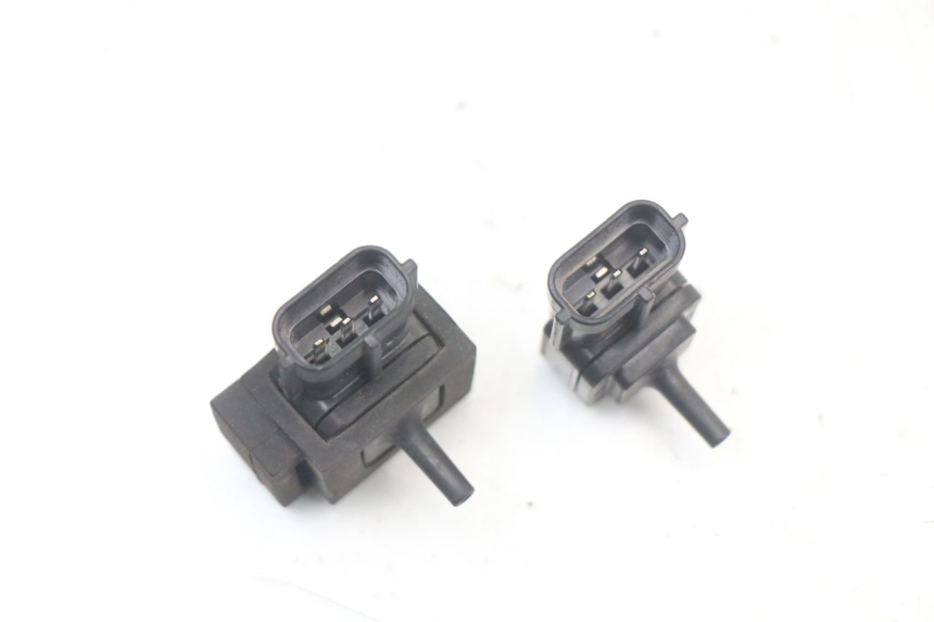 photo de SONDA PRESSIONE ARIA SUZUKI GSR 750 (2011 - 2017) - Primo piano tecnico