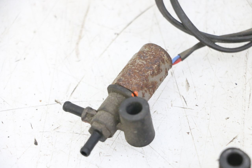 photo de SENSORE PRESSIONE ARIA PEUGEOT TWEET PRO CARGO 50 (2018 - 2022) - Primo piano tecnico