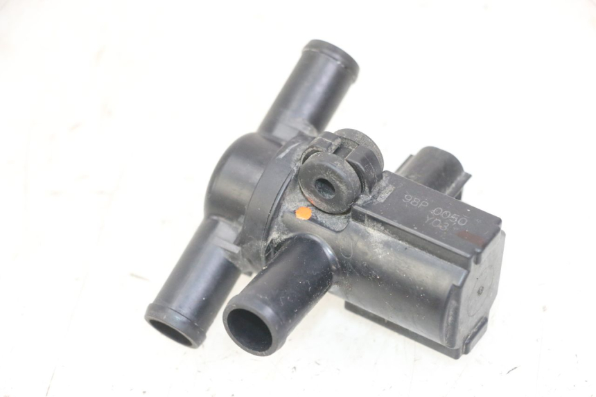 photo de SENSORE PRESSIONE ARIA YAMAHA XJ6 ABS 600 (2008 - 2016) - Altra angolazione