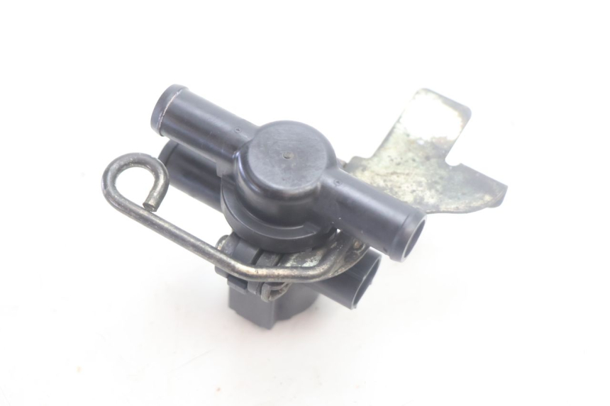 photo de SENSORE PRESSIONE ARIA HONDA XLV VARADERO 125 (2007 - 2012) - Primo piano tecnico