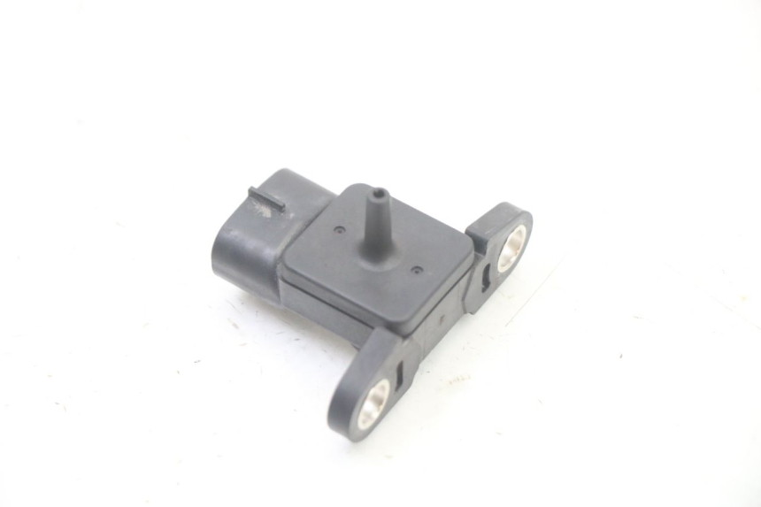 photo de Sensore pressione aria YAMAHA YP X-MAX XMAX 400 (2014 - 2017) - Dettaglio del componente