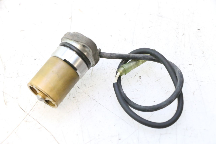photo de OLIO SENSORE PRESSIONE SUZUKI BURGMAN EXECUTIVE ABS 650 (2006 - 2012) - Dettaglio del componente