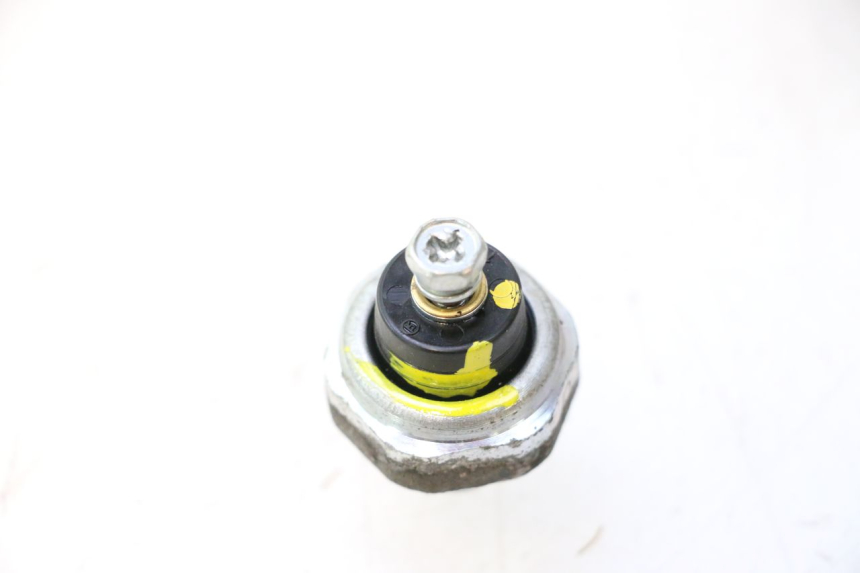 photo de OLIO SENSORE PRESSIONE HONDA FJS SILVER WING SILVERWING 400 (2005 - 2008) - Zoom sullo stato d'uso
