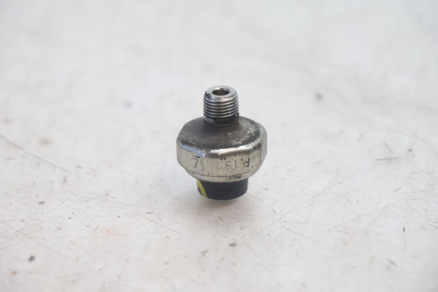 photo de OLIO SENSORE PRESSIONE HONDA FJS SILVER WING SILVERWING 400 (2005 - 2008) - Zoom sullo stato d'uso