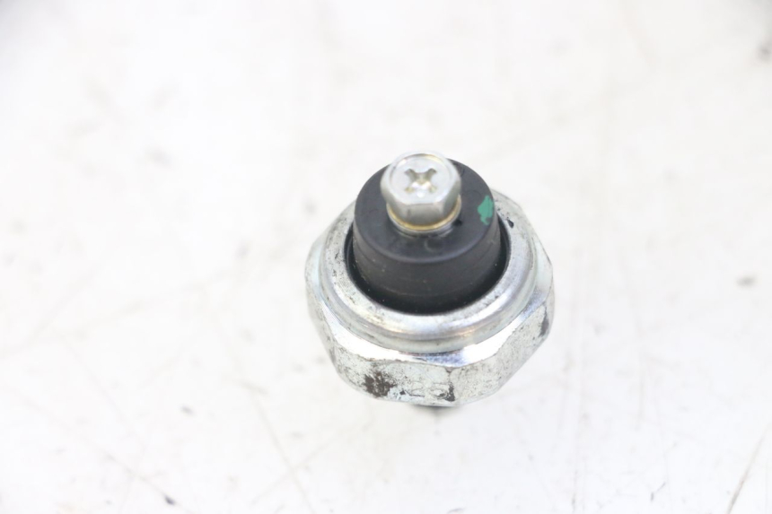 photo de OLIO SENSORE PRESSIONE HONDA FORZA ABS 300 (2013 - 2017) - Dettaglio del componente