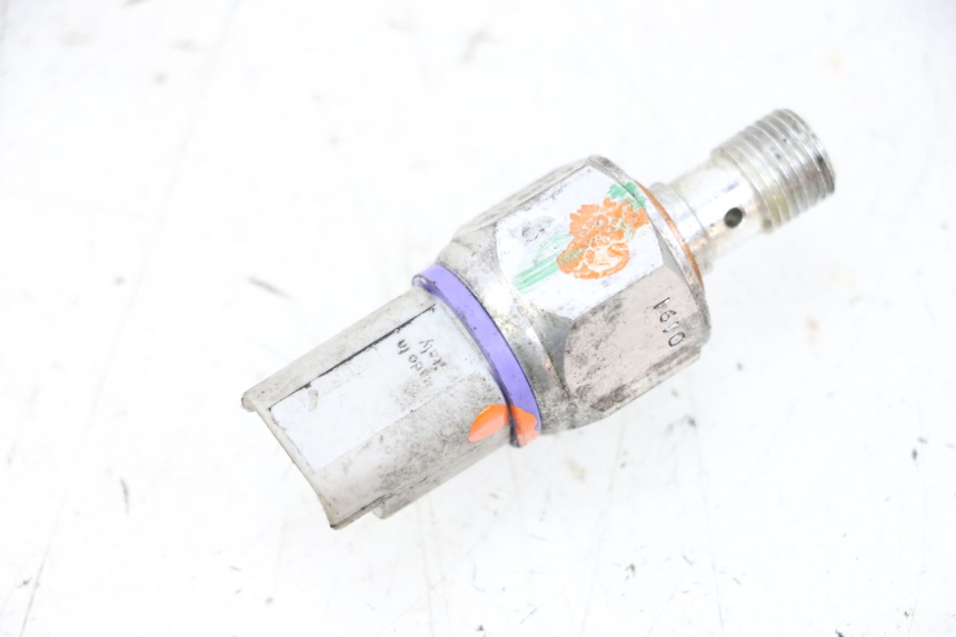 photo de FRENO OLIO SENSORE PRESSIONE PIAGGIO MP3 HPE 300 (2019 - 2026) - Zoom sullo stato d'uso