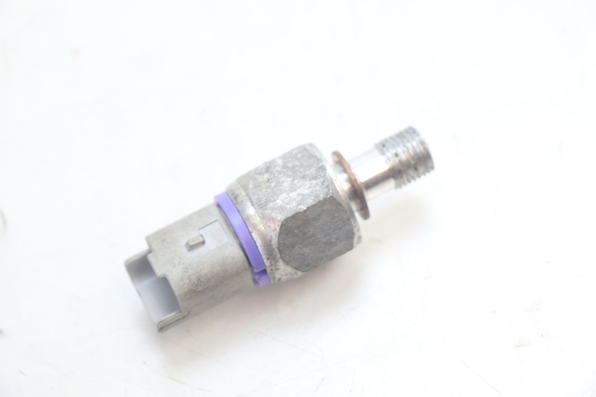 photo de FRENO OLIO SENSORE PRESSIONE PIAGGIO MP3 HPE 530 (2022 - 2026) - Zoom sullo stato d'uso