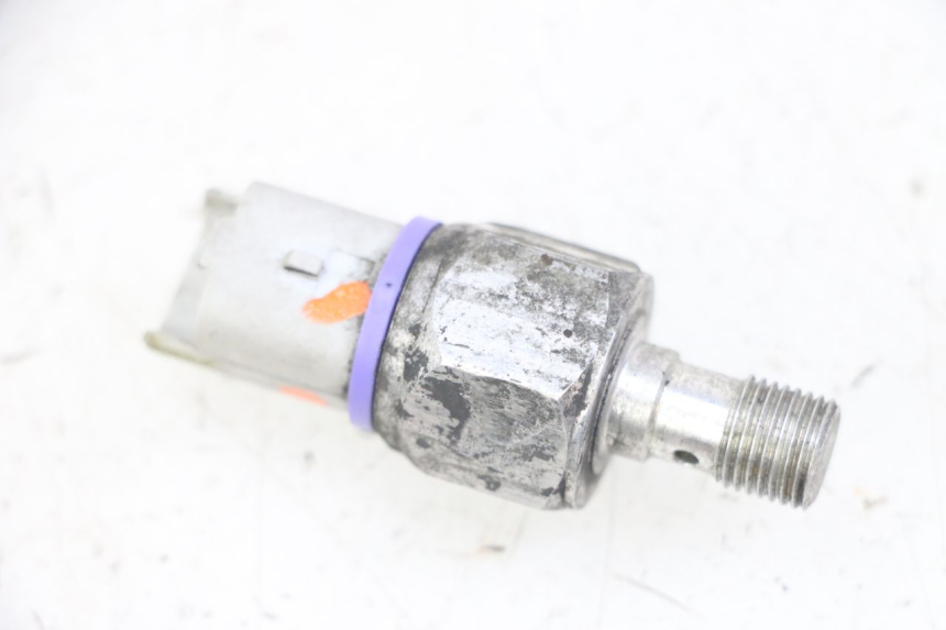 photo de FRENO OLIO SENSORE PRESSIONE PIAGGIO MP3 LT 300 (2010 - 2016) - Vista principale