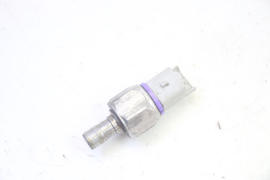 photo de SONDA PRESSIONE OLIO FRENO PIAGGIO MP3 LT 400 (2007 - 2012) - Vista principale