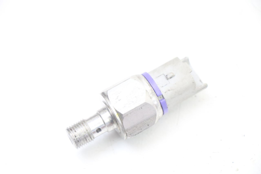 photo de FRENO OLIO SENSORE PRESSIONE PIAGGIO MP3 500 (2014 - 2017) - Vista principale