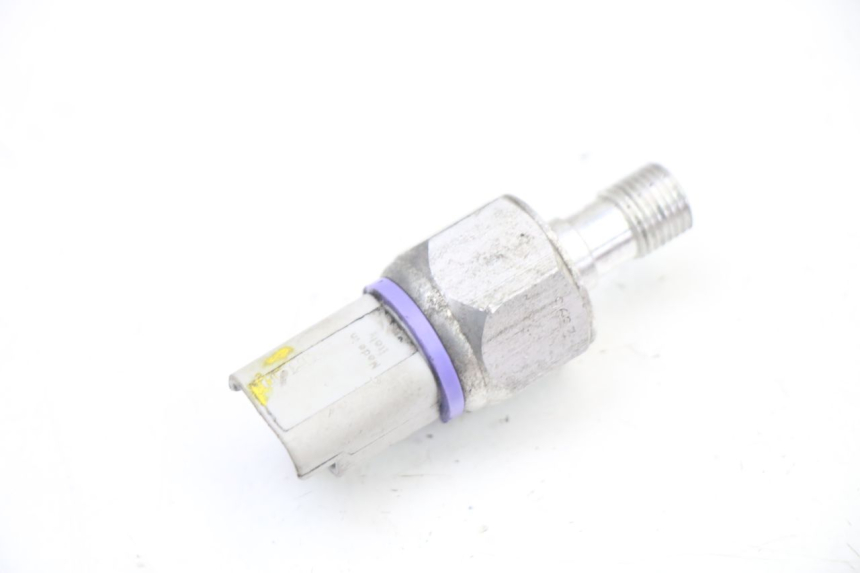 photo de FRENO OLIO SENSORE PRESSIONE PIAGGIO MP3 500 (2014 - 2017) - Zoom sullo stato d'uso