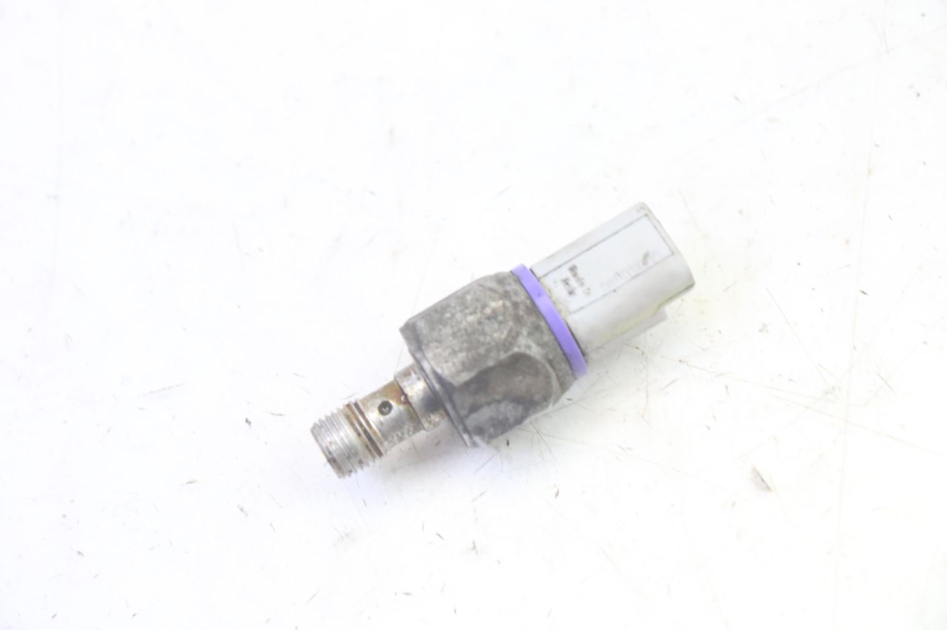 photo de SONDA PRESSIONE OLIO FRENO PIAGGIO MP3 RL 250 (2006 - 2010) - Zoom sullo stato d'uso