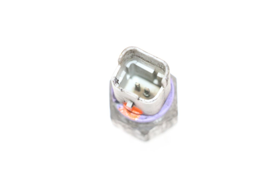 photo de SONDA PRESSIONE OLIO FRENO PIAGGIO MP3 RL 250 (2006 - 2010) - Zoom sullo stato d'uso