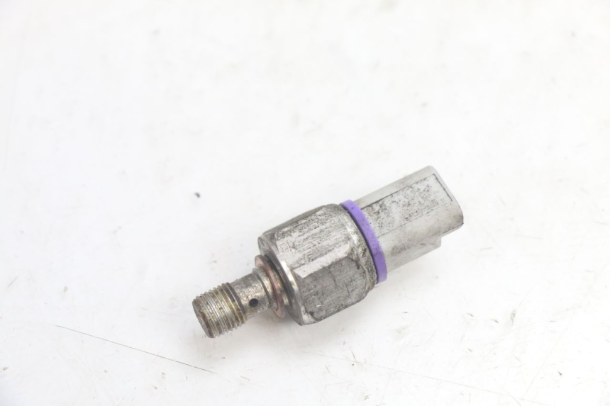 photo de SONDA PRESSIONE OLIO FRENO PIAGGIO MP3 125 (2006 - 2014) - Dettaglio del componente