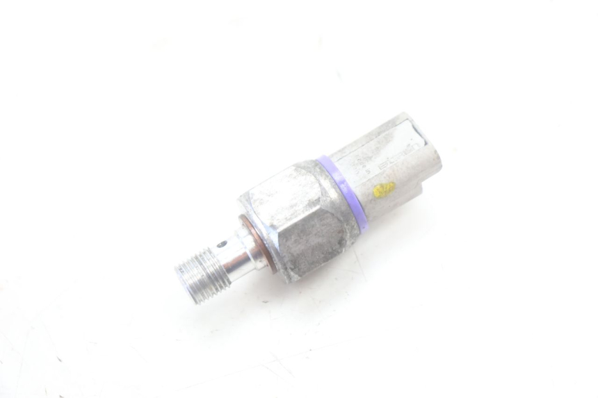 photo de FRENO OLIO SENSORE PRESSIONE PIAGGIO MP3 500 (2016 - 2018) - Dettaglio del componente