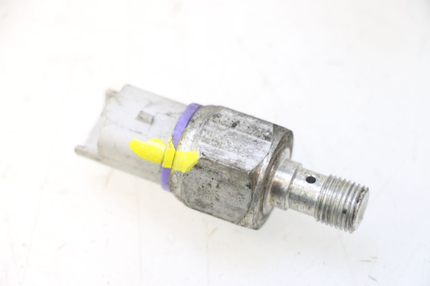 photo de FRENO OLIO SENSORE PRESSIONE PIAGGIO MP3 500 (2011 - 2015) - Vista principale