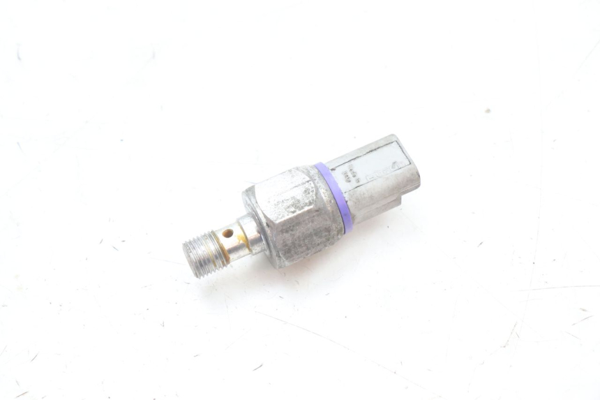 photo de FRENO OLIO SENSORE PRESSIONE PIAGGIO MP3 500 (2016 - 2018) - Dettaglio del componente