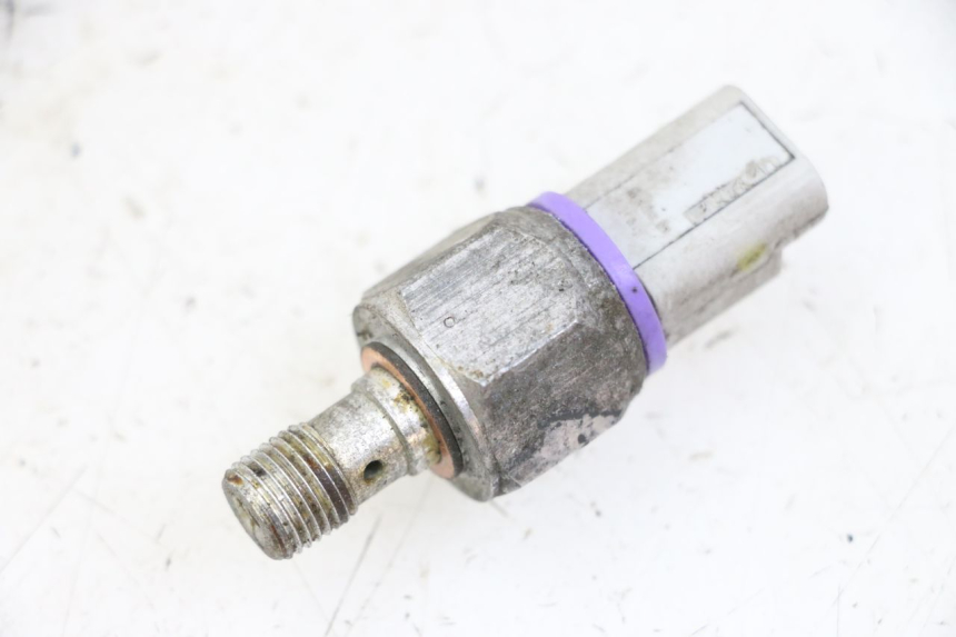 photo de SONDA PRESSIONE OLIO FRENO PIAGGIO MP3 125 (2006 - 2014) - Vista principale