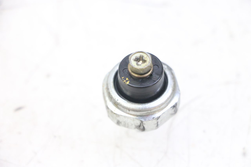 photo de OLIO SENSORE PRESSIONE SUZUKI GS GSE 500 (2001 - 2003) - Altra angolazione
