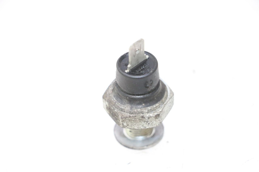 photo de Sensore di pressione dell'olio PIAGGIO MP3 LT 300 (2010 - 2016) - Zoom sullo stato d'uso