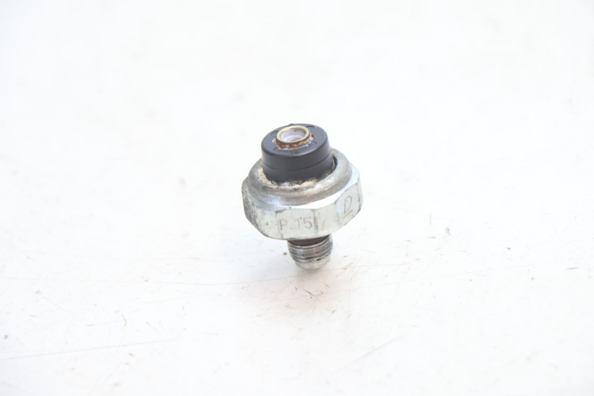 photo de OLIO SENSORE PRESSIONE SUZUKI SV S 650 (2003 - 2009) - Zoom sullo stato d'uso